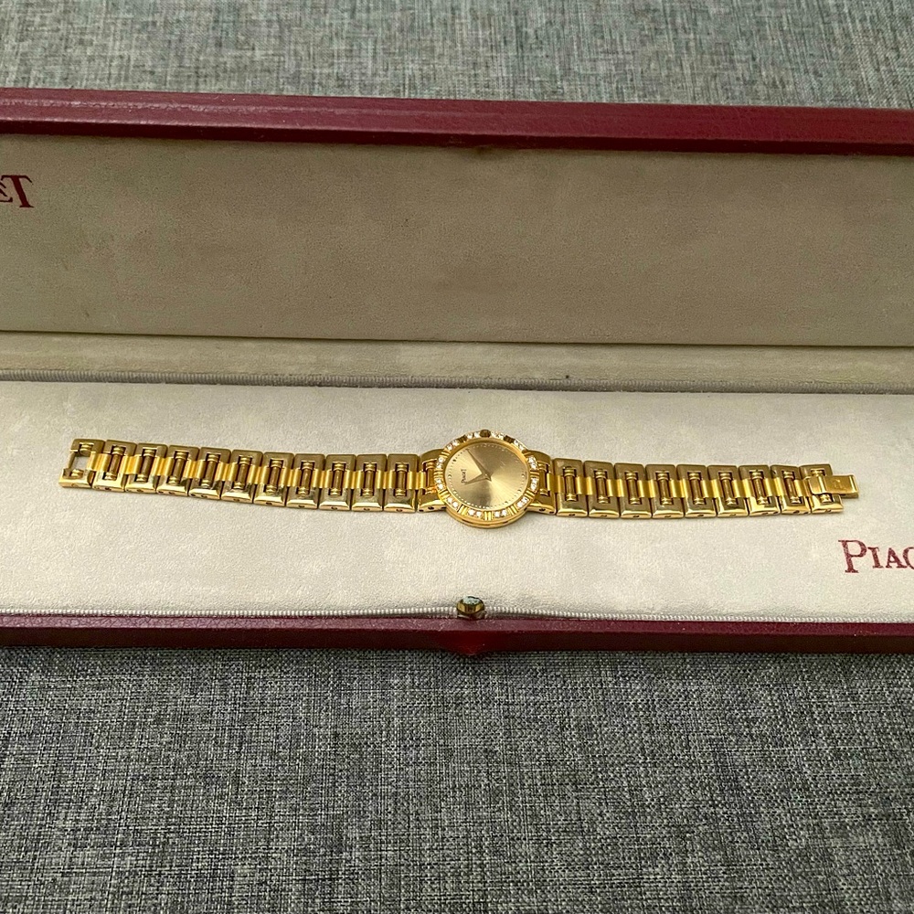 Piaget 18kt yellow gold watch